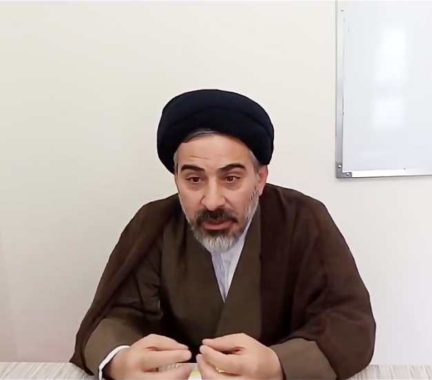 امام(ره) طلایه‌دار و پرچمدار تولید علوم دینی برای اداره اجتماع هستند/ ایشان علوم و مواد درسی حوزه را از حالت جزیره‌ای خارج کردند