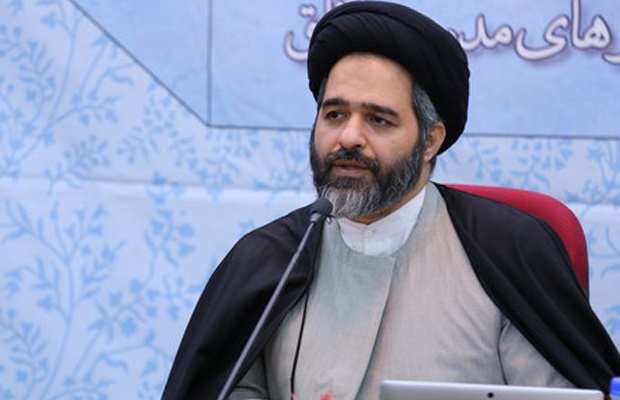 چالش جمهوری اسلامی در آزادی؛ فقدان سامانه ی تبدیل آرمانها به سبک زندگی است/ آزادی به معنای برهنگی مسئله انسان ایرانی نیست