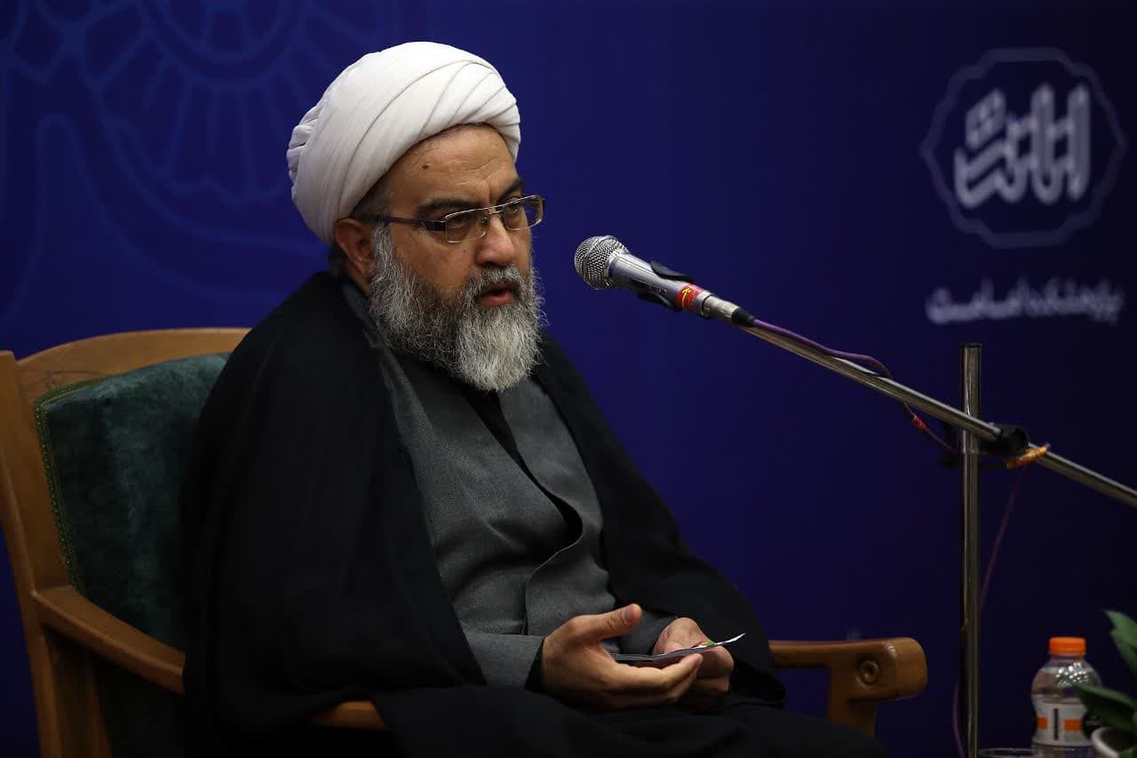 حکمرانی قرآنی معادل حکمرانی انسان‌پایه است / ضرورت مرکزیت انسان در مناسبات حکمرانی دینی