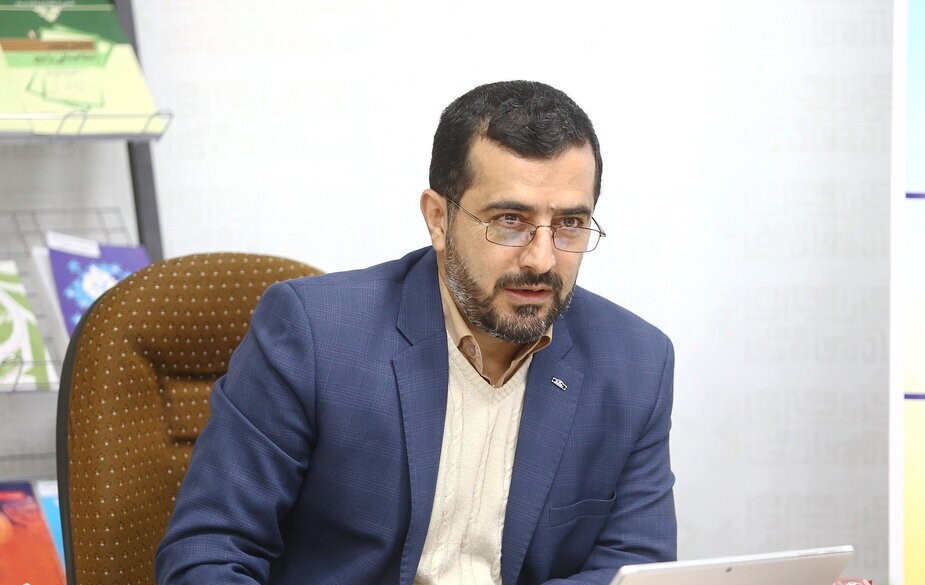 «انتظار رفع تحریم‌ها» چگونه اقتصاد را شرطی‌ و تولید را فلج کرد؟ / راه حل در اصلاح ساختار اقتصاد است