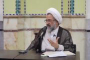 تحلیل و تبیین پیام رهبر انقلاب به همایش یکصدمین سالگشت بازتأسیس حوزه‌ی علمیه‌ی قم / دفاع از میراث فقهی با عقلانیت و نشاط علمی