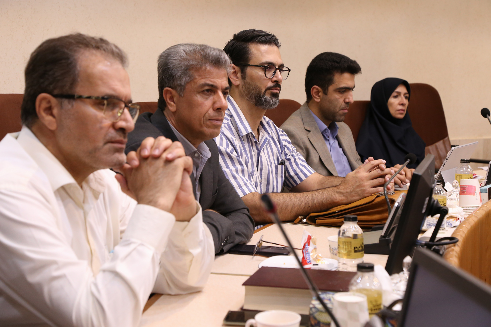 نظریه‌پردازی در علوم انسانی با دستورالعمل پیش نمی‌رود / روش‌شناسی رایج علم اقتصاد، شناختی ناقص و گاه نادرست از واقعیت ارائه می‌دهد