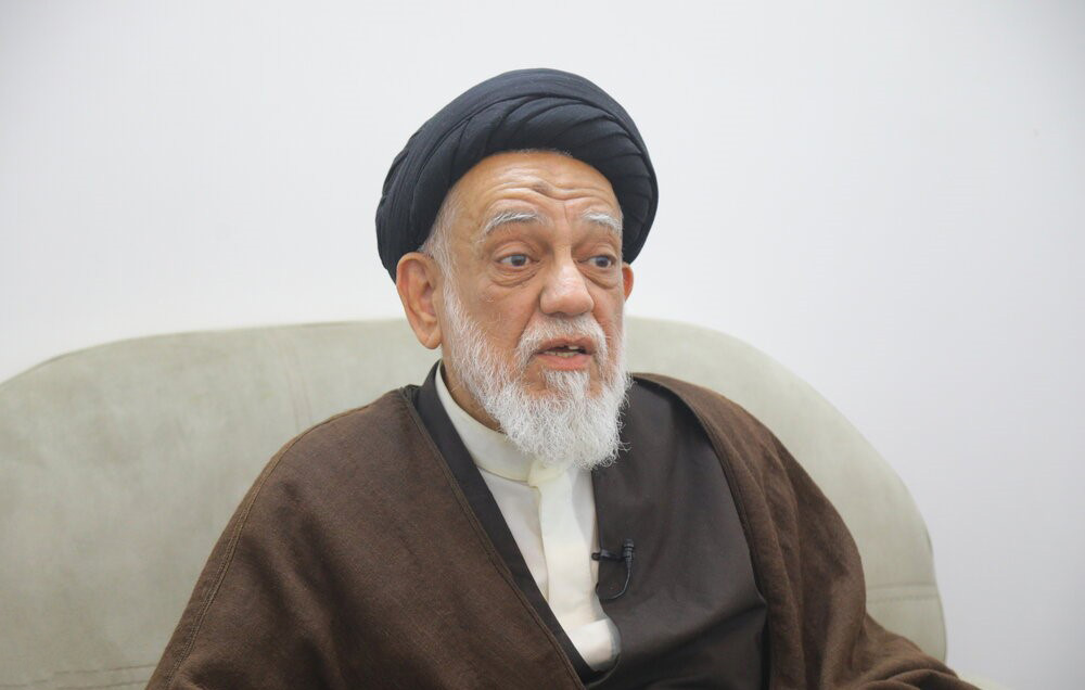 هرگونه تعرض به رهبر ایران، تعرض به امت اسلام است / تجاوز به ایران یعنی اعلان جنگ علیه کرامت انسانی