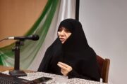اسلام دو الگوی فمینیسم و زن سنتی را قبول ندارد / مادری مسئول و کنشگرِ اجتماعی