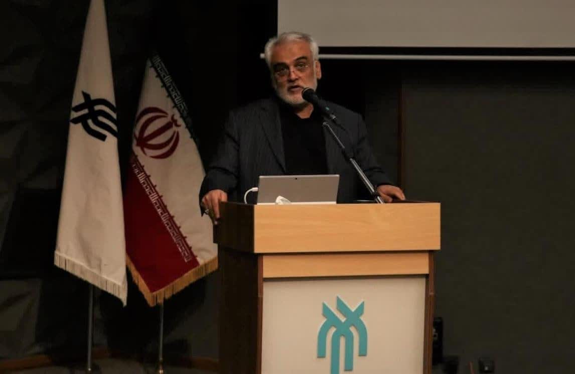 حکمرانی علمی بدون حکمت ممکن نیست / فروپاشی تمدن غرب از مسیر انحراف علم