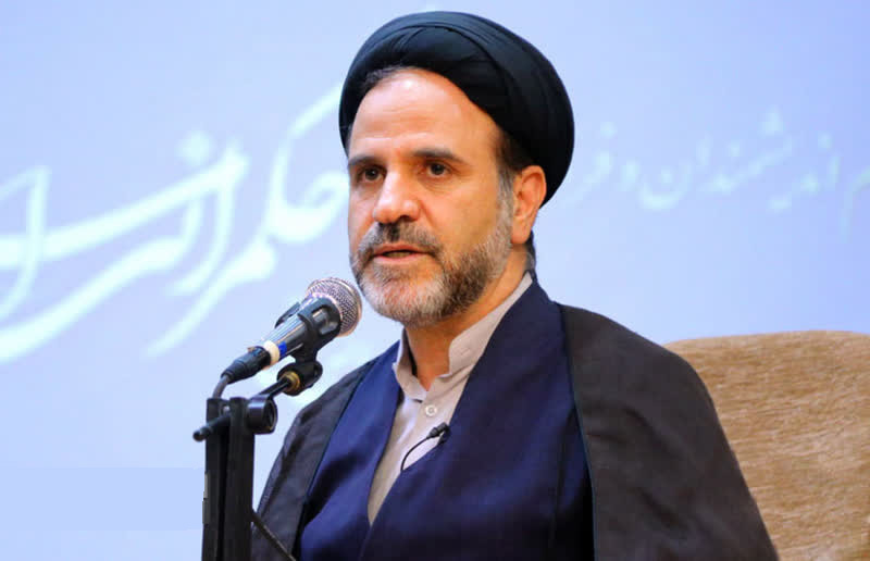 سیر تحول دانش سیاسی در حوزه علمیه قم طی یک قرن اخیر