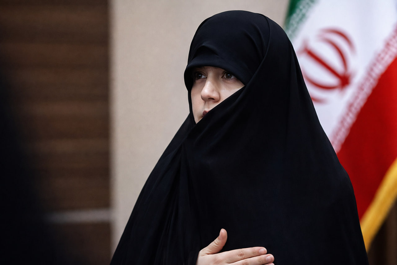 الگوی سوم زن، پاسخ متوازن به بحران‌های جهانی خانواده و هویت