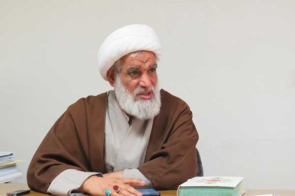 آیت‌الله عباس کعبی در حال تدریس درس خارج فقه حقوق اساسی با محوریت کتاب تنبیه‌الامّه و تنزیه‌الملّه