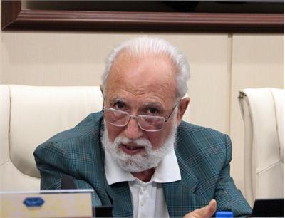 تأکید بر قرآن به‌عنوان الگوی مسئله یابی در کنار دانش بین‌المللی / علم بومی در برابر تقلید معرفتی از غرب