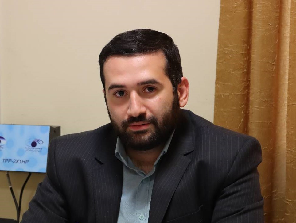 نوجوان ایرانی، در تار و پود هیجانات جهان شبکه‌ای و هویت‌جویی اصیل فطری / افول مرجعیت سنتی در عصر جامعه شبکه‌ای