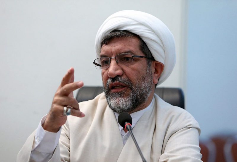 وقتی جامعه از وحی فاصله گرفت، عقل به اسارت سیاست و عالِم کارگزار قدرت شد