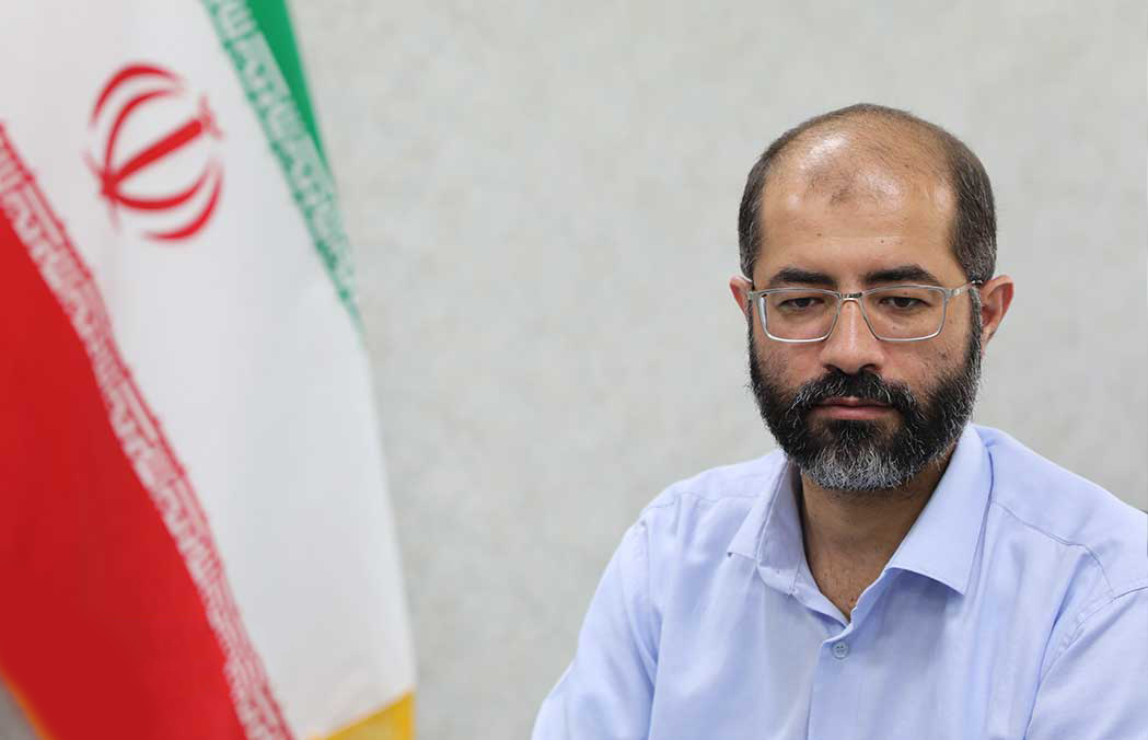 تلاشی ناموفق برای «چرخش هویتی» در انقلاب اسلامی پس از شهادت رهبر / ولیّ‌فقیه هستۀ سخت حاکمیّت