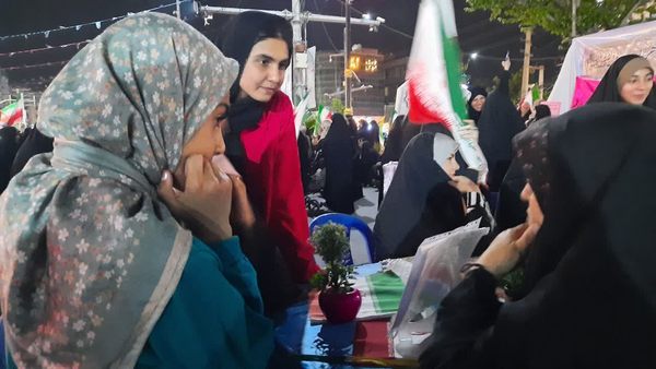 انتقاد از قفل شدن ذهن‌ها روی «تذکر»/ تجمعات شبانه فرصتی مناسب برای تغییر ذهنیت ها نسبت به چادر